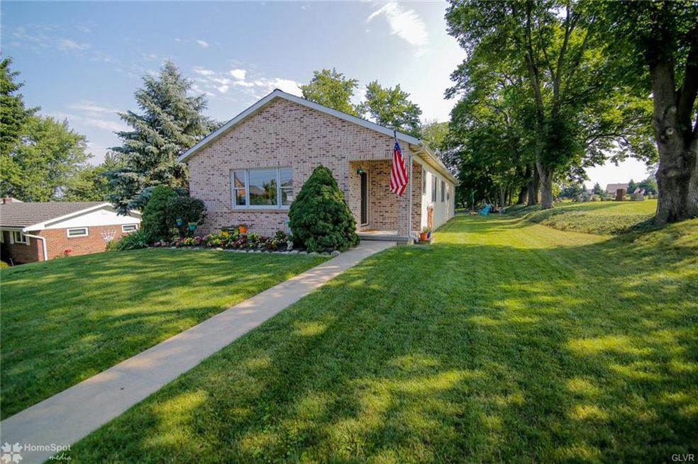 617 E Main St, Macungie, PA 18062 - photo 1