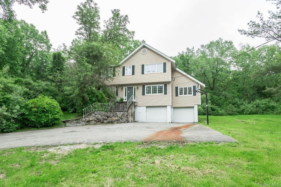 420 Hardscrabble Rd, Chappaqua, NY 10514 - photo 1