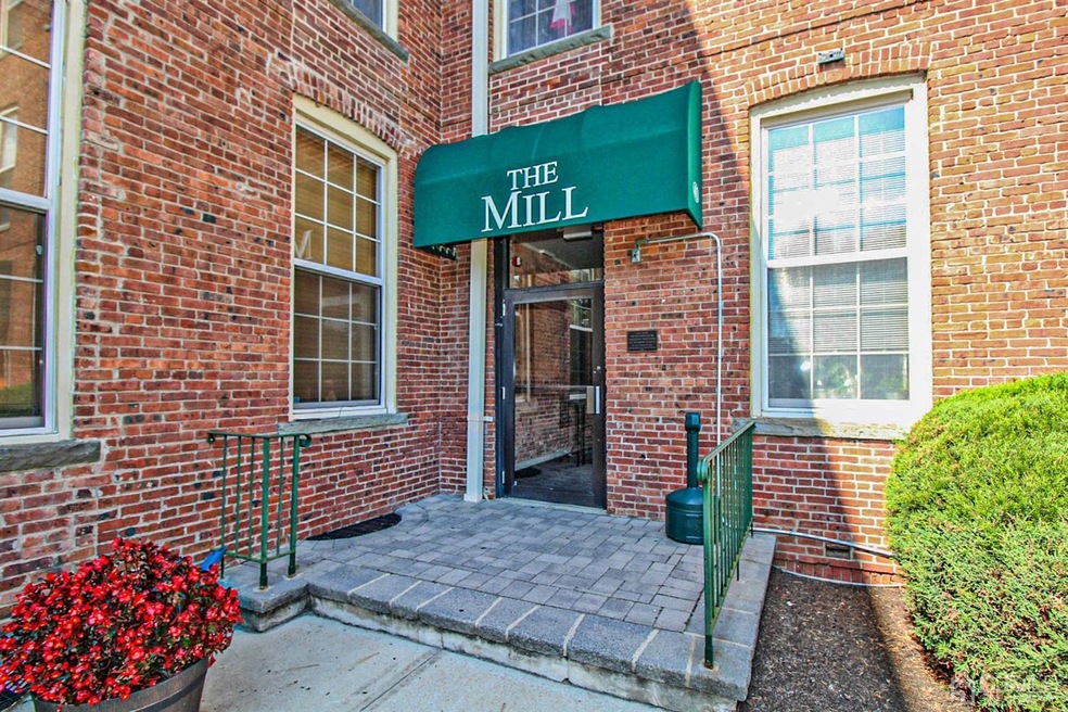 40 Washington Ave unit 10, Milltown, NJ 08850 - photo 1