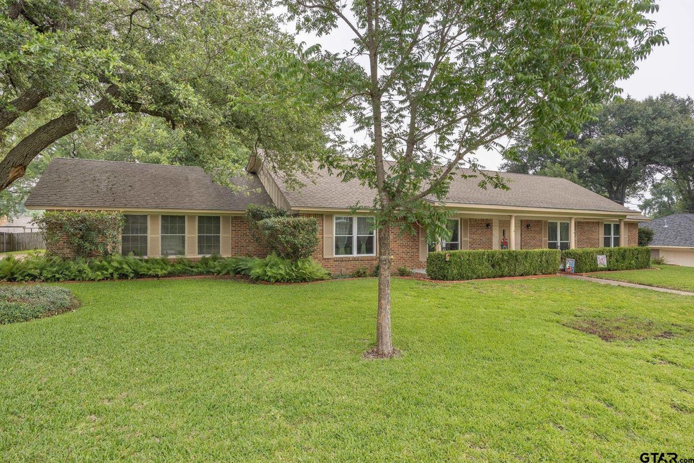 615 615 Dorchester, Tyler, TX 75703 - photo 1
