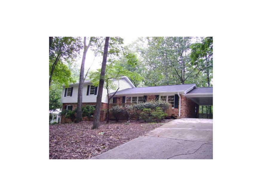 Exterior Front. 480 Heritage Way