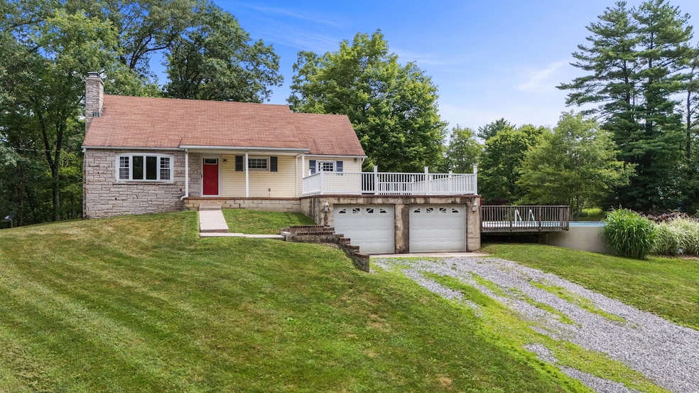 254 Asbury Ln unit 2, Altoona, PA 16601 - photo 1