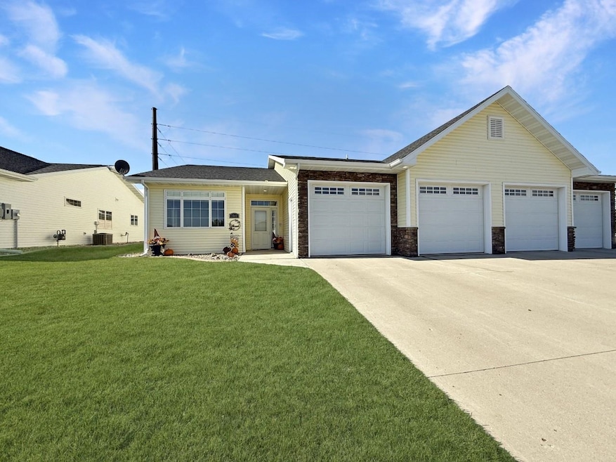 3502 20th St SE, Minot, ND 58701 - photo 1
