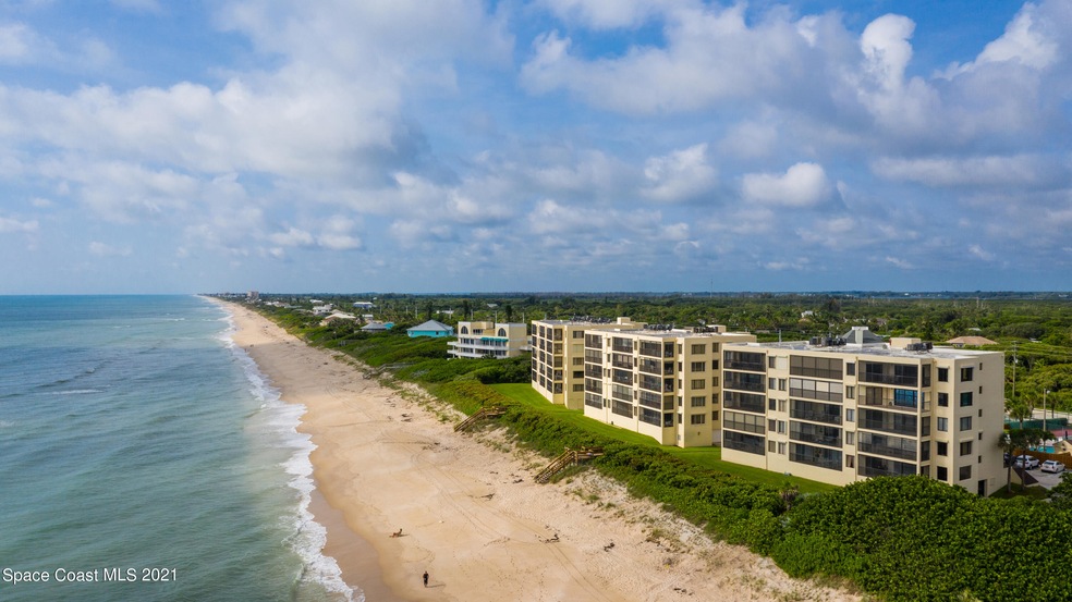 Sterling House - Waterfront Community