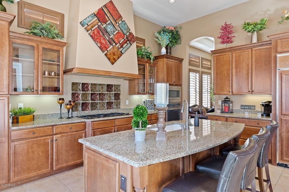 Kitchen Breakfast Bar on Island