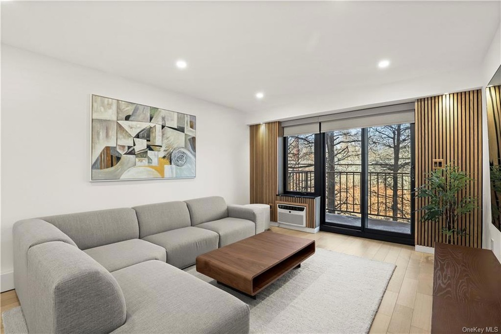 Halstead Plaza unit 3L, Harrison, NY 10528 - photo 1