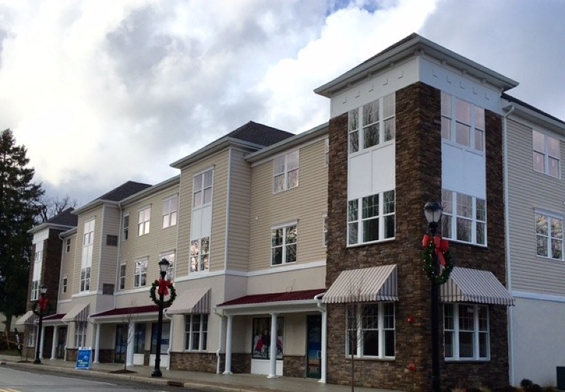 5 W River Styx Rd U-302 unit 302, Hopatcong Boro, NJ 07843 - photo 1