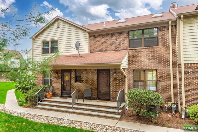 101 E Oak St unit E3, Oakland, NJ 07436 - photo 1