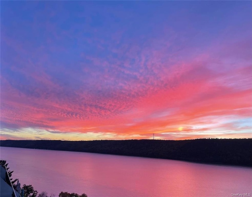 Riverwatch on Hudson unit 10E, Yonkers, NY 10701 - photo 1