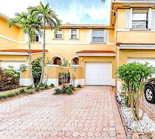 10970 NW 43rd Terrace, Doral, FL 33178 - photo 1