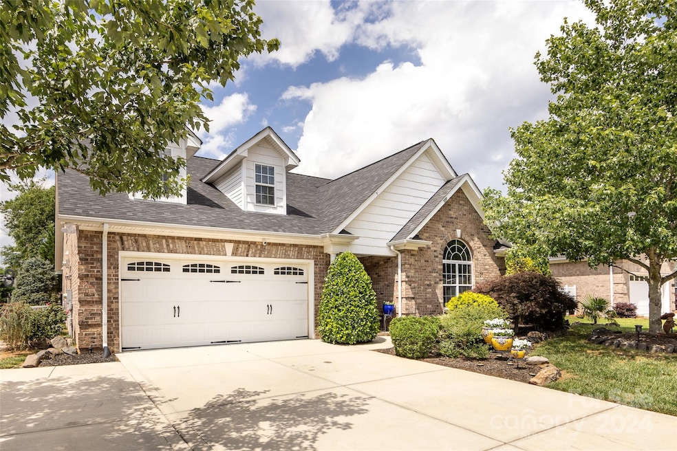 801 Juanita Dr SW, Concord, NC 28027 - photo 1