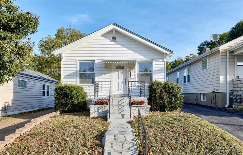 6339 Marquette Ave, Saint Louis, MO 63139 - photo 1