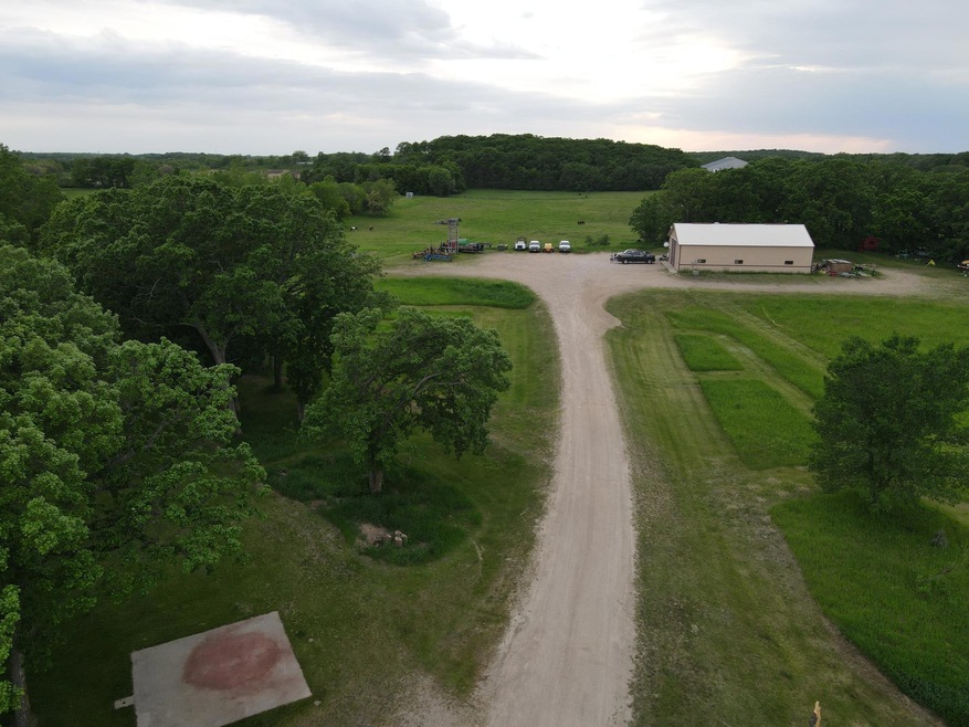 7.5 acre property w heated shop