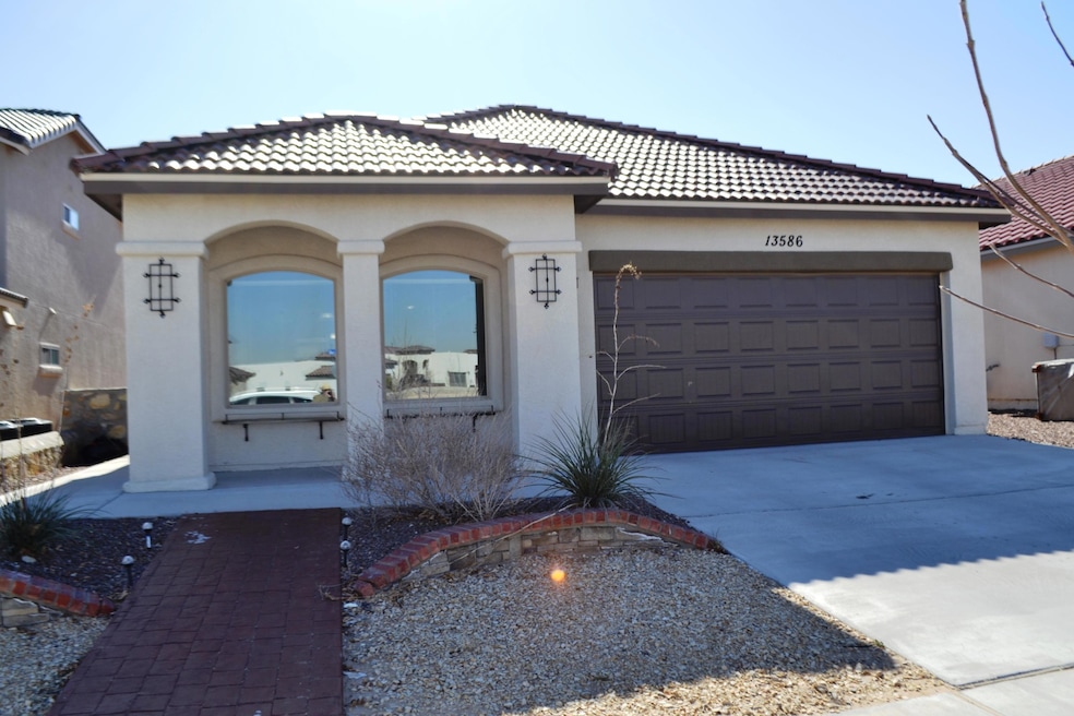 13586 Everingham St, El Paso, TX 79928 - photo 1
