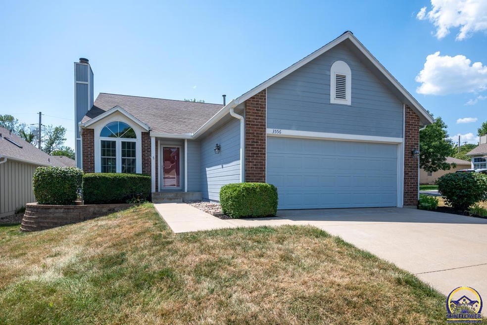 3556 SW Willow Brook Dr, Topeka, KS 66614 - photo 1