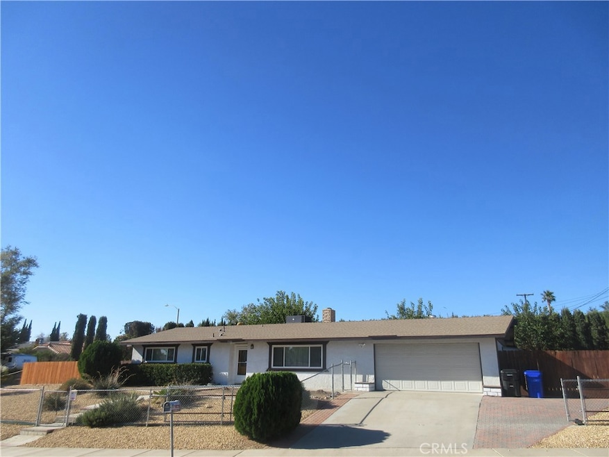 17040 Crestview Dr, Victorville, CA 92395 - photo 1