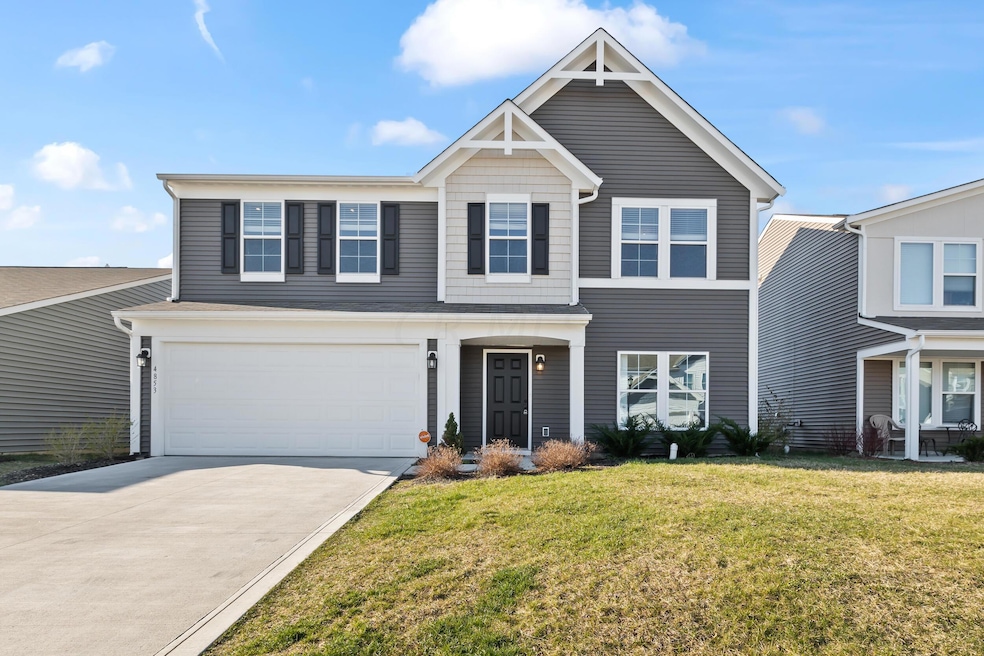 4853 Amber Crossing Dr, Columbus, OH 43232 - photo 1