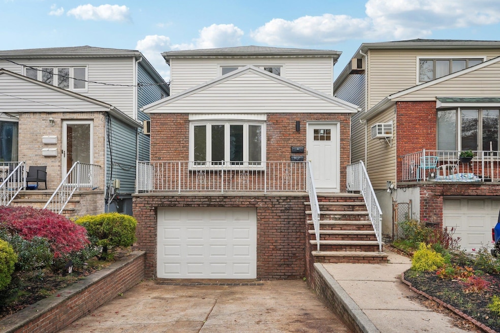 43 Edwards Ct, Bayonne, NJ 07002 - photo 1