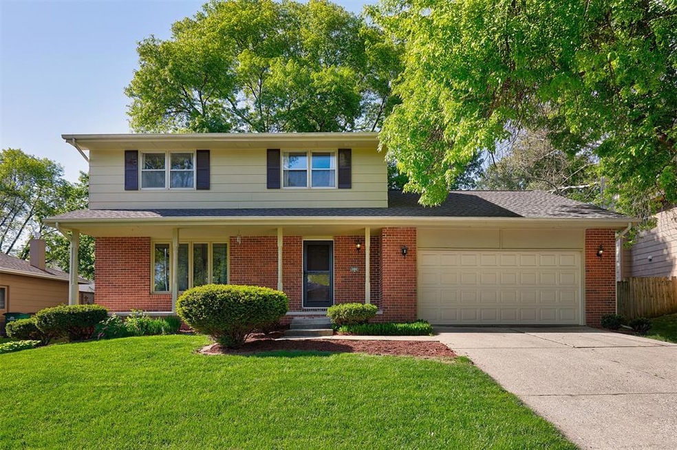 9774 Colby Ave, Clive, IA 50325 - photo 1