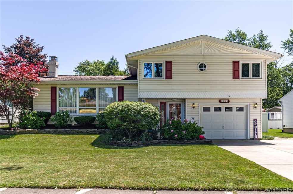 1319 Fairfax Ave, North Tonawanda, NY 14120 - photo 1