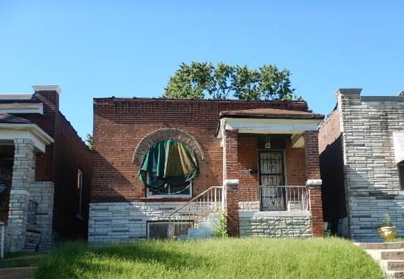 4450 Lee Ave, Saint Louis, MO 63115 - photo 1
