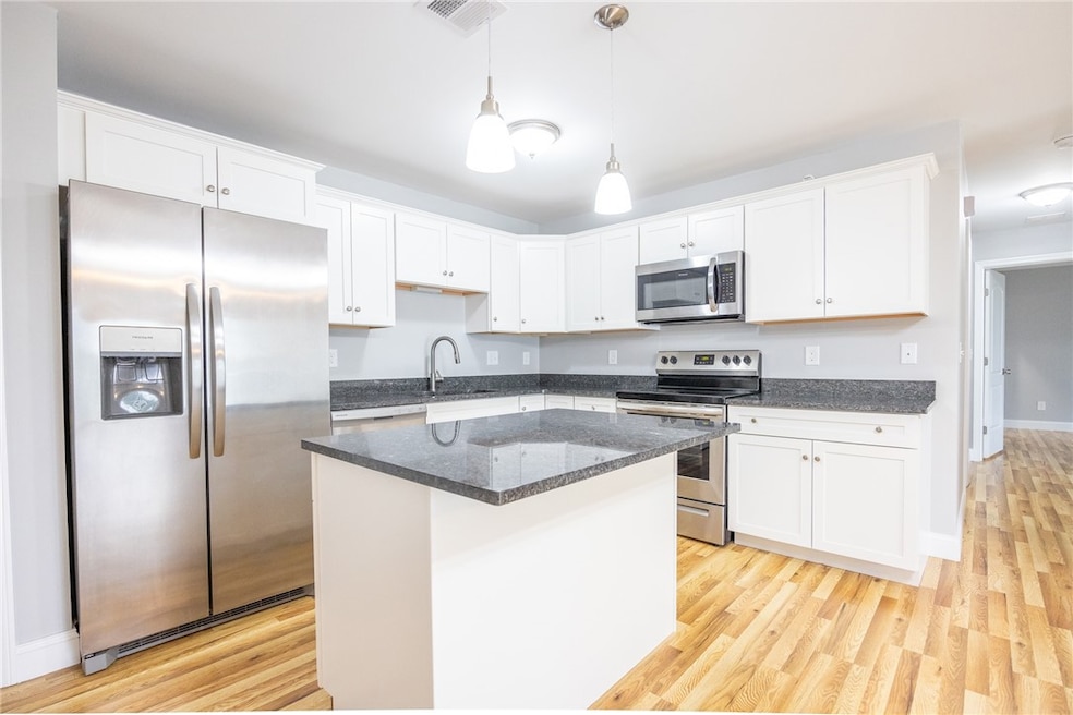 13 Gray Coach Ln unit 1315, Cranston, RI 02921 - photo 1