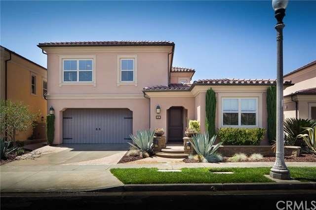 Welcome home to 33 Lyndhurst. 