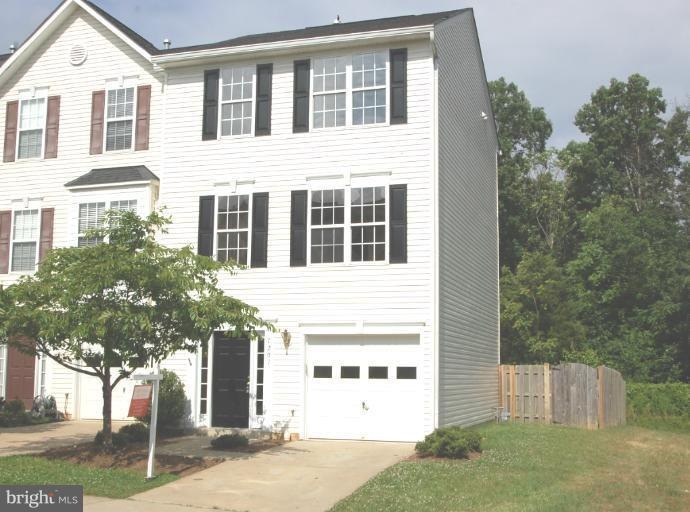 7201 Finch Ln, Fredericksburg, VA 22407 - photo 1