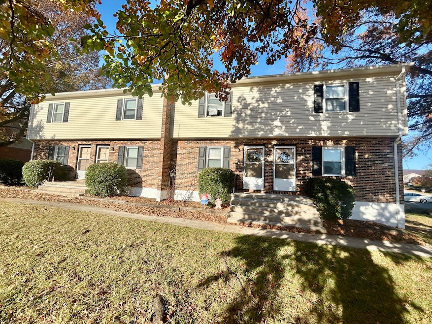 2153 Mulberry St unit 2153, 2155,2157, 215, Salem, VA 24153 - photo 1