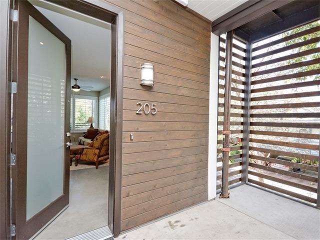 Contemporary Tarrytown condo in a hip community ne