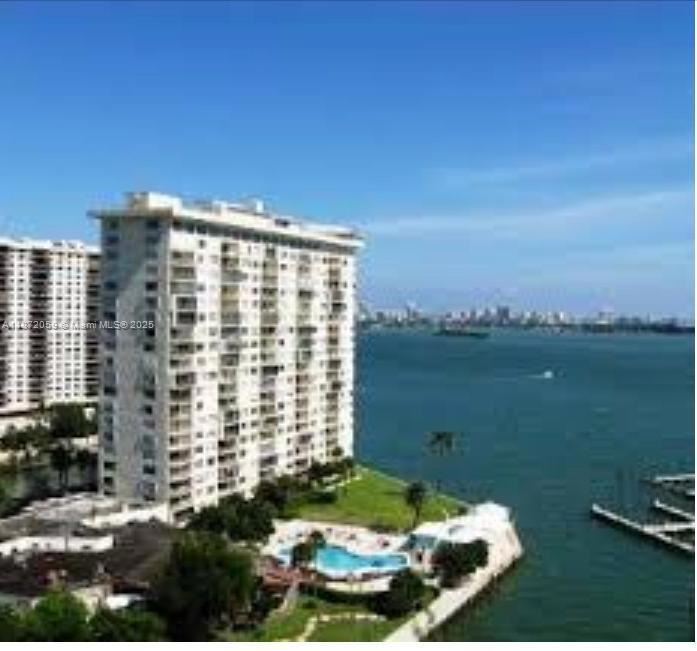 Jockey Club unit 4D, Miami, FL 33181 - photo 1