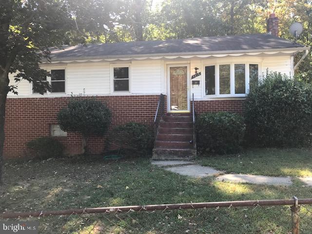 6319 Tuckerman St, Riverdale, MD 20737 - photo 1