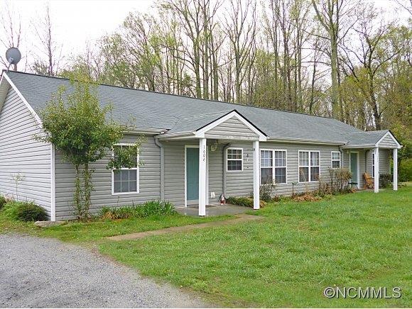 1606 Howard Gap Rd, Hendersonville, NC 28792 - photo 1