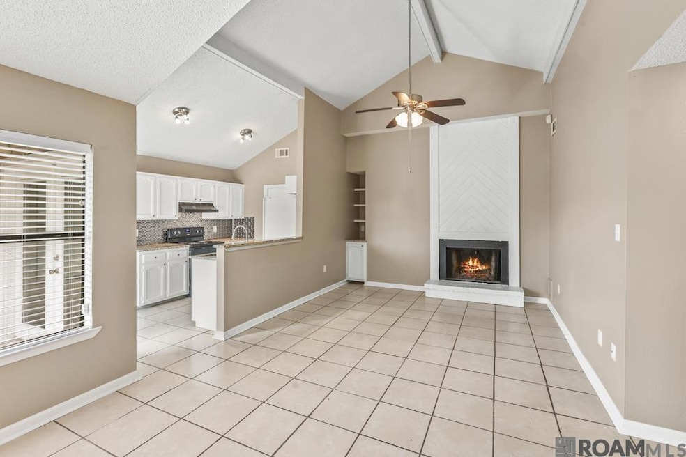 8029 Summa Ave unit D, Baton Rouge, LA 70809 - photo 1