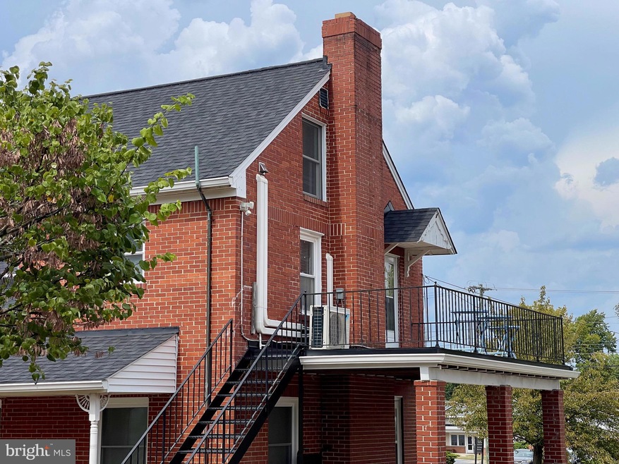 708 W Patrick St unit B, Frederick, MD 21701 - photo 1