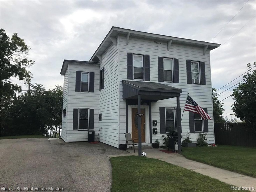 2108 Military St, Port Huron, MI 48060 - photo 1