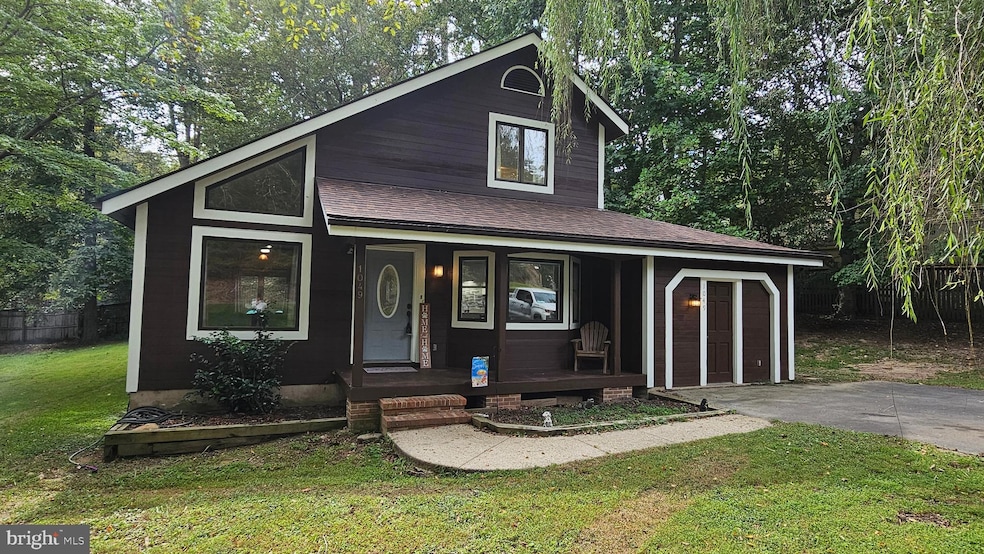 1049 Golden Way W, Lusby, MD 20657 - photo 1