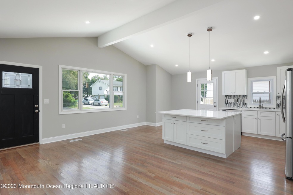 Sold $400,000 • Co-Listing Agent