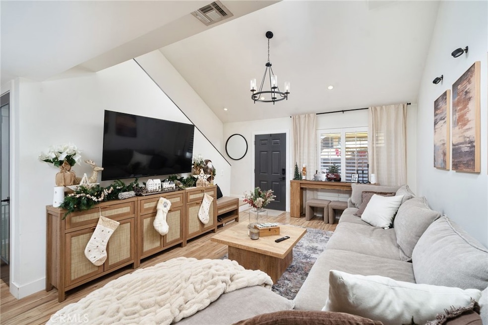 435 W 9th St unit A6, Upland, CA 91786 - photo 1