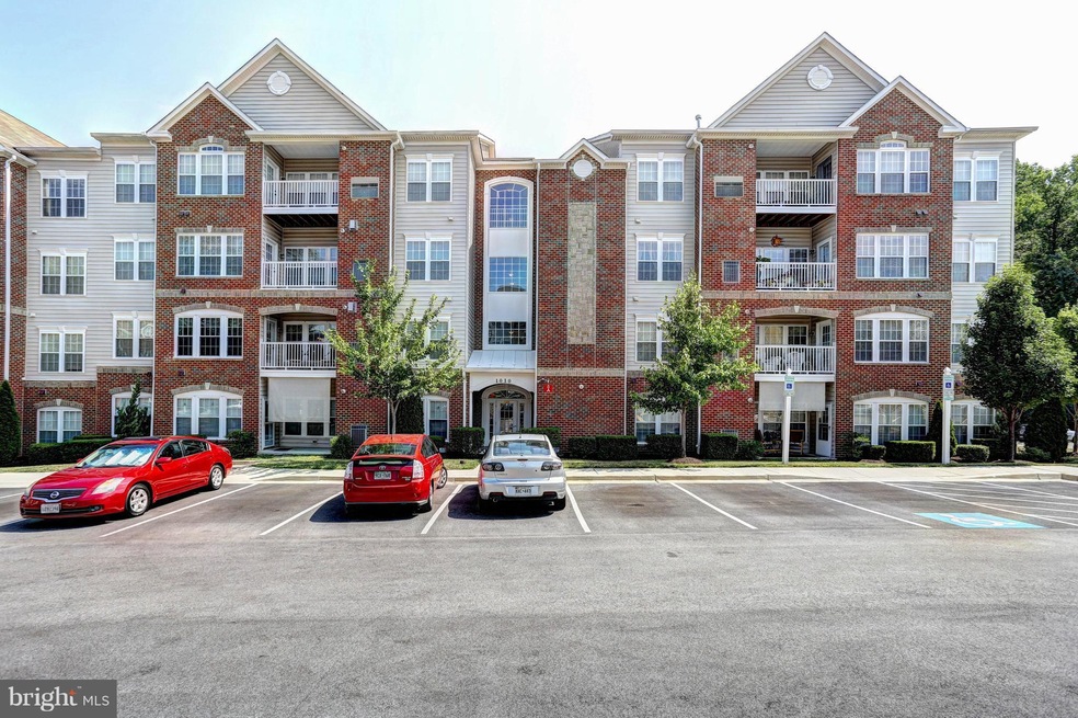 1010 Samantha Ln unit 8-202, Odenton, MD 21113 - photo 1