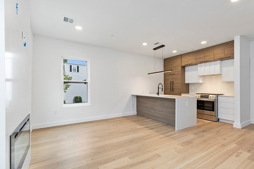 118 Spring St unit 2, Cambridge, MA 02141 - photo 1