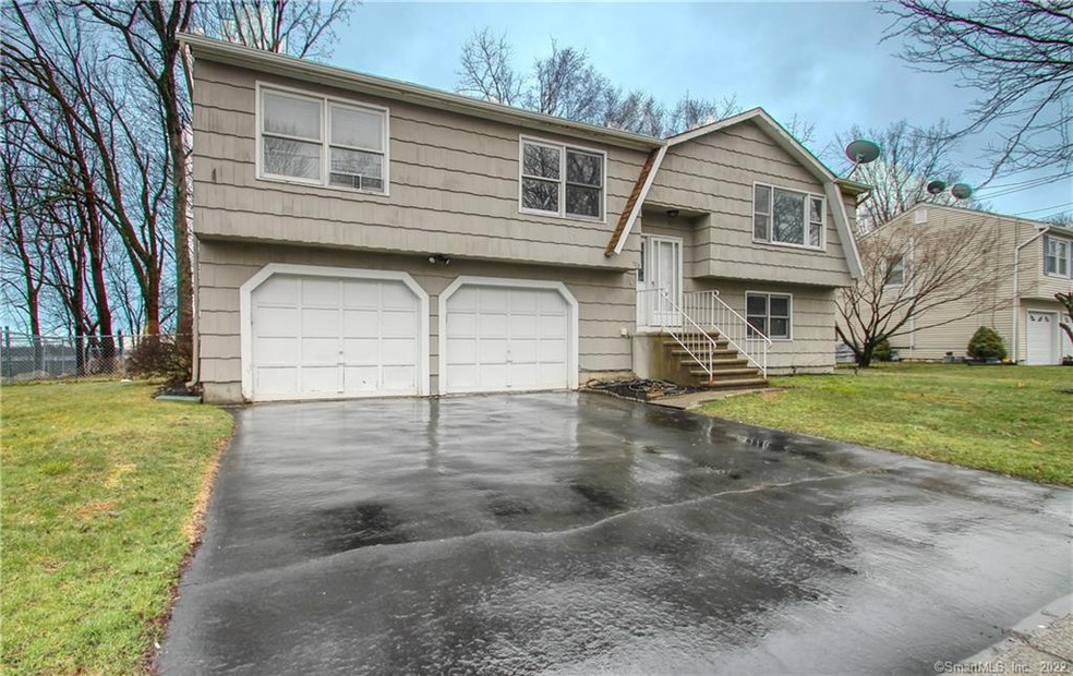 123 Pheasant Rd, West Haven, CT 06516 - photo 1