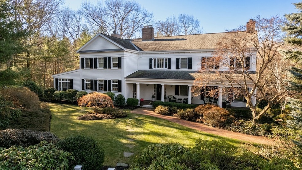 26 Robin Rd, Weston, MA 02493 - photo 1