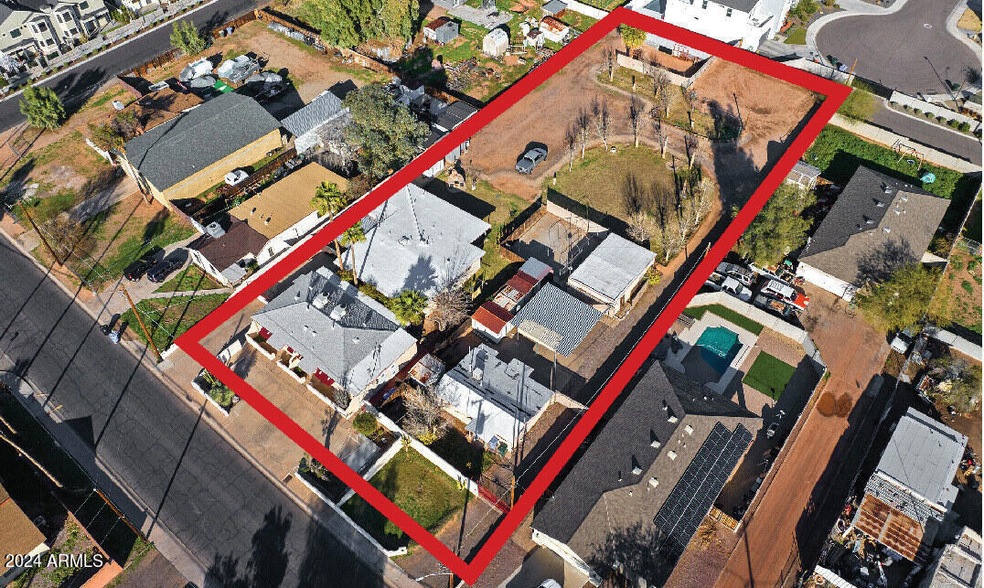 2533 N 27th St, Phoenix, AZ 85008 - photo 1