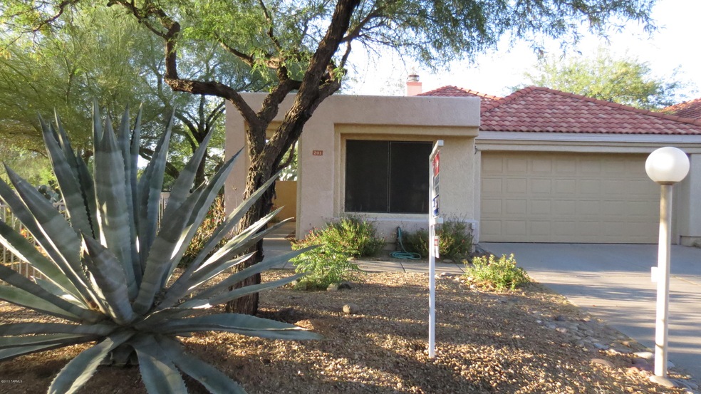 201 E Highcourte Ln, Tucson, AZ 85737 - photo 1