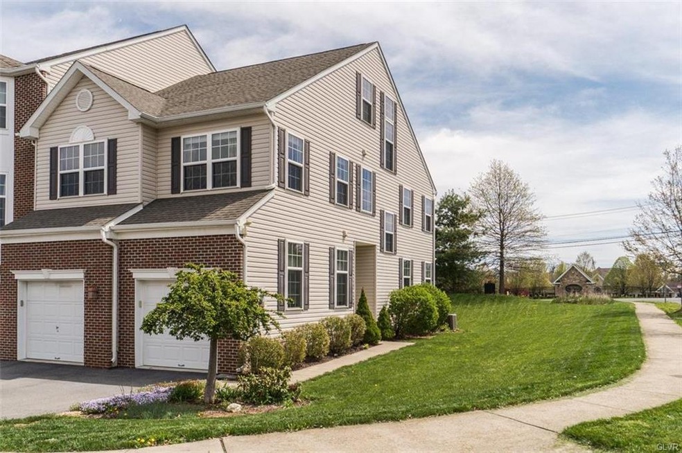 5228 Spring Ridge Dr E, Macungie, PA 18062 - photo 1