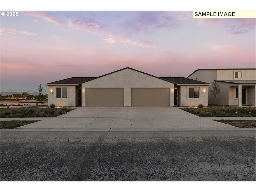 For Sale $304,900 • Co-Listing Agent