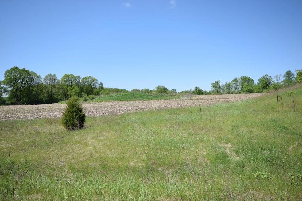Lt2 Spring Ct, Newburg, WI 53095 - photo 1