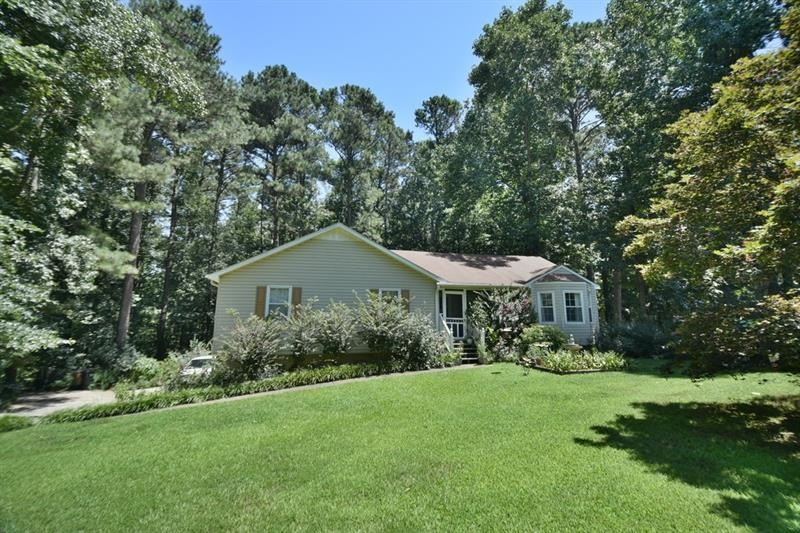 6160 Picketts Ridge NW, Acworth, GA 30101 - photo 1