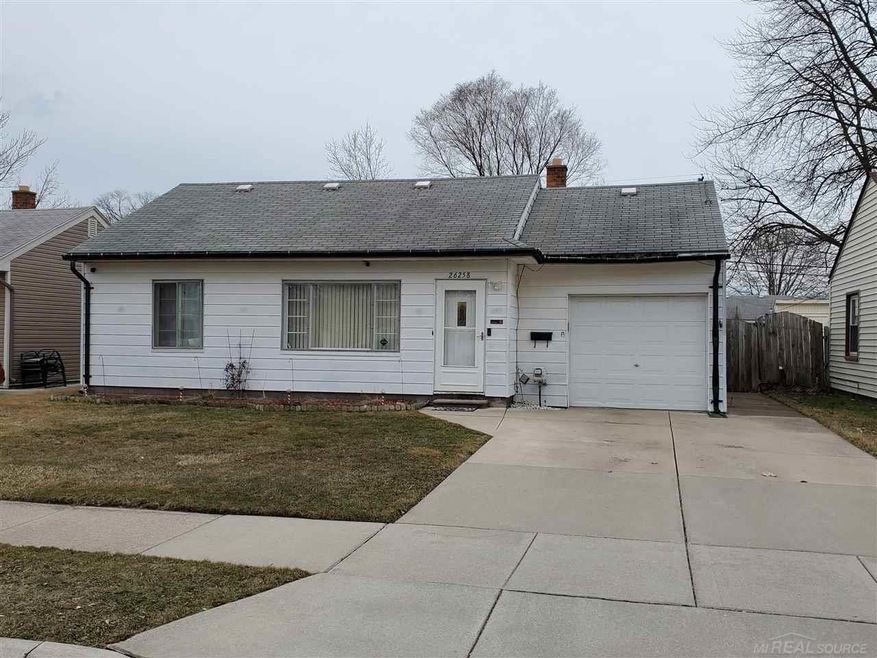 26258 Kathy St, Roseville, MI 48066 - photo 1
